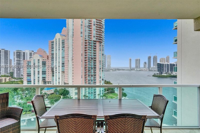 Aventura Marina Apt #1409