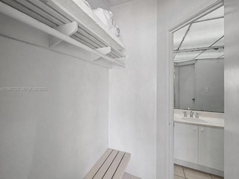 Comprar apartamento en Crystal House CAB14