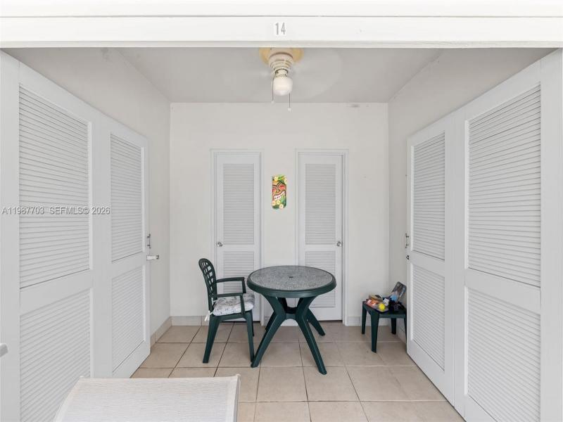 Comprar apartamento en Crystal House CAB14