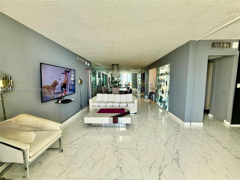 Condo for sale at Parker Dorado 509