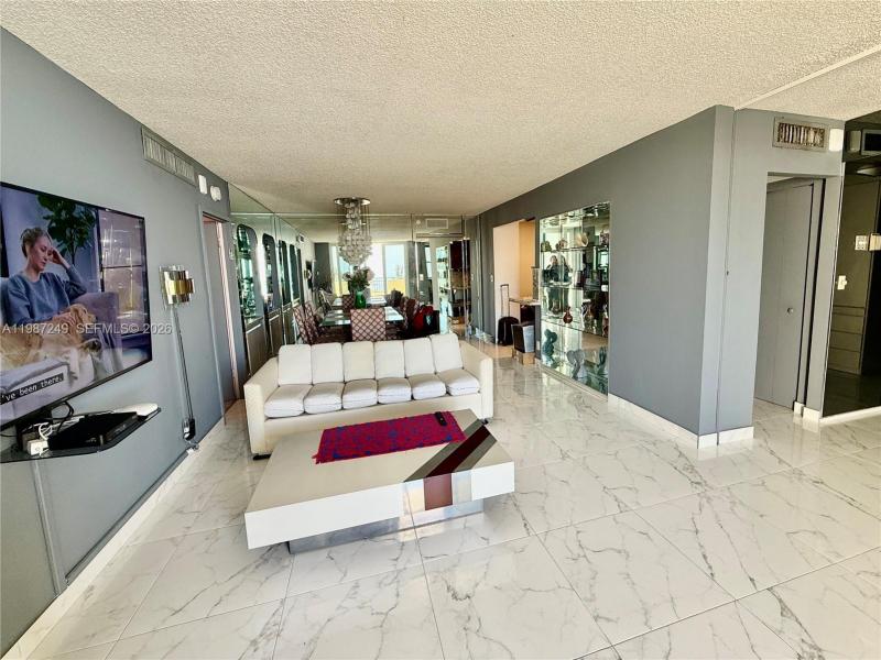 Condo for sale at Parker Dorado 509