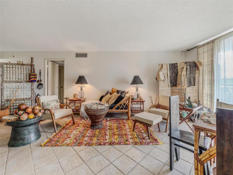 Comprar apartamento en Maison Grande 833