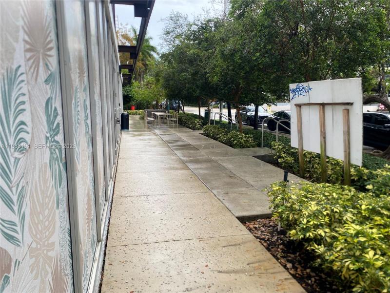 Comprar apartamento en 1215 on West CU-1