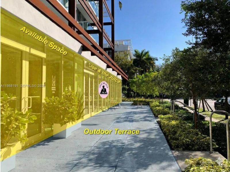 Comprar apartamento en 1215 on West CU-1