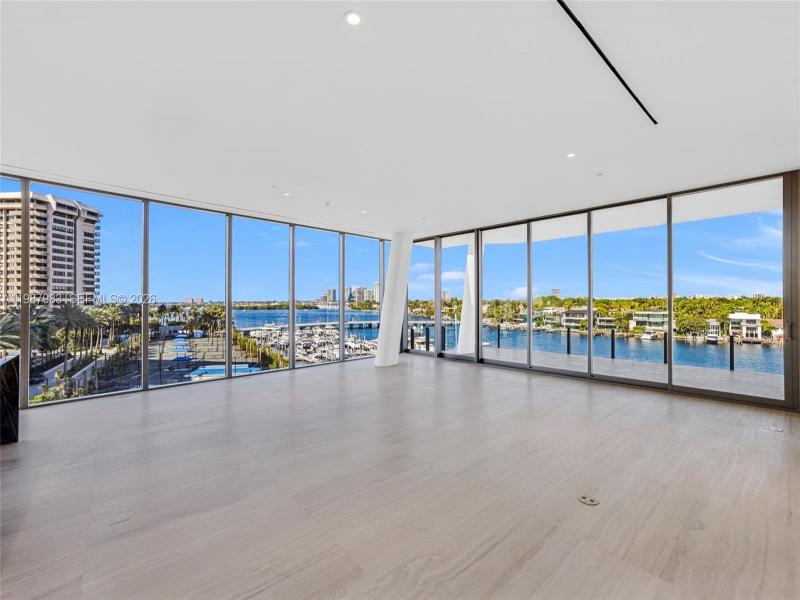 Condo for sale at Vita at Grove Isle S 504