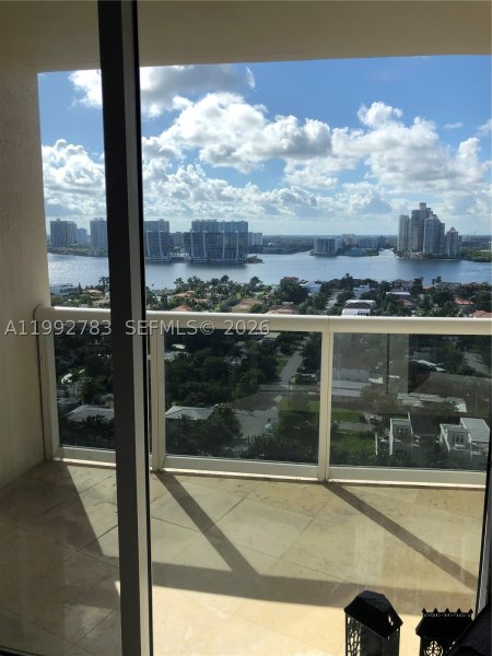 Apartment for rent at Ocean Three 2904
