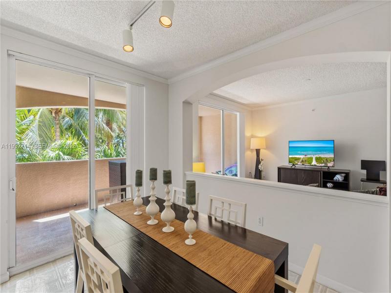 Condo for sale at Porto Bellagio 1301