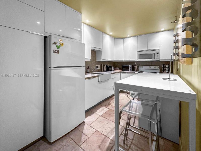 Property photo # 2