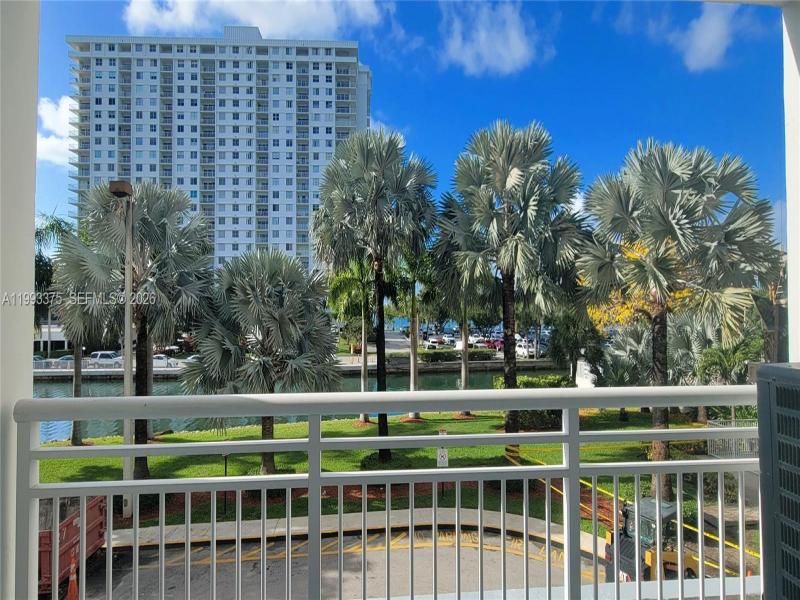 Alquiler de apartamento en Coastal Towers 220