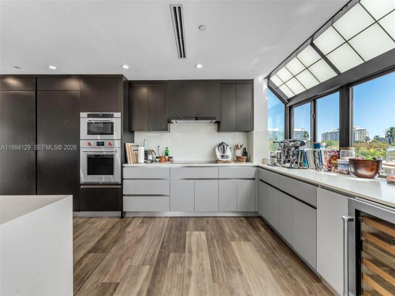 Comprar apartamento en Key Colony III Emerald Bay 345