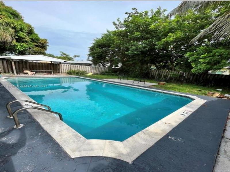 Property photo # 0