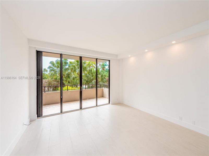 Key Colony III Emerald Bay Apt #241