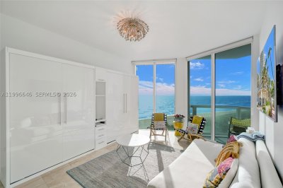 Bel Aire Apt #804