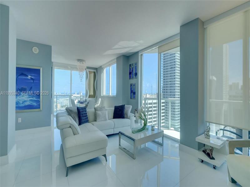 Condo for sale at Vizcayne South Tower 3509