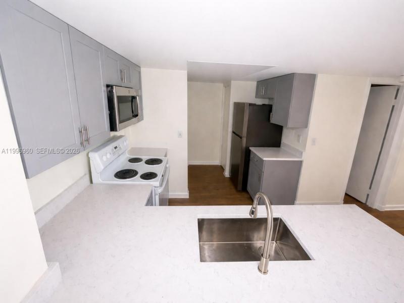 Property photo # 8