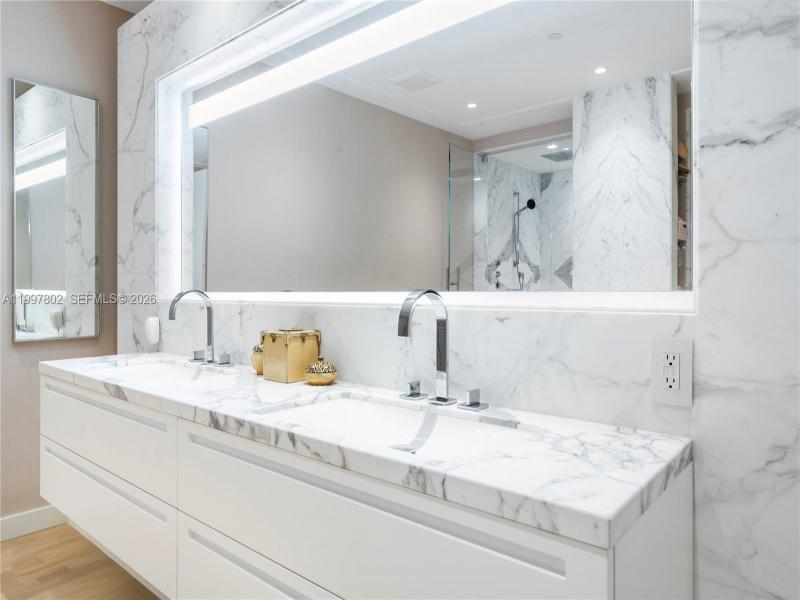 Comprar apartamento en Palazzo Della Luna 6882