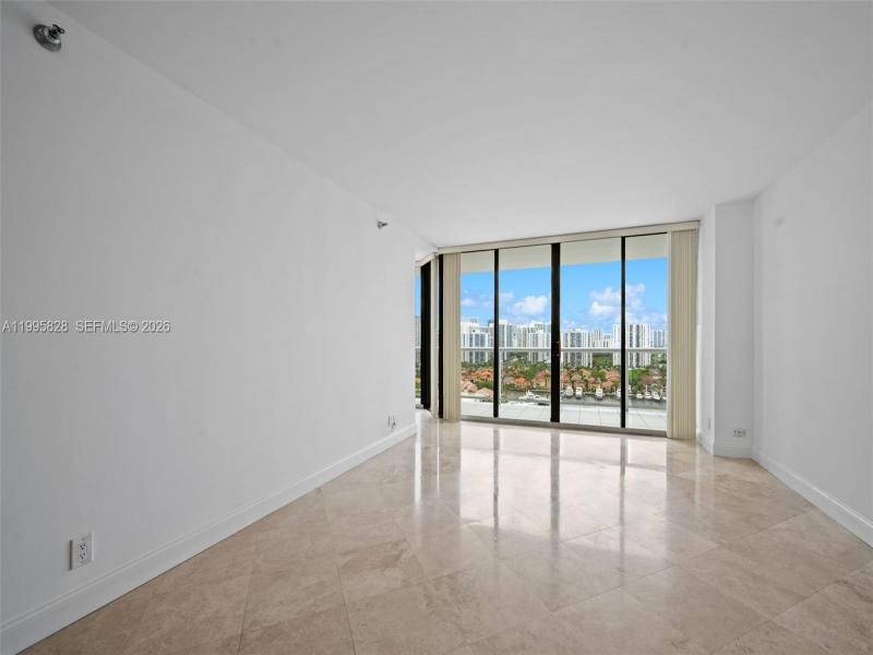 Condo for sale at Harborside 1807