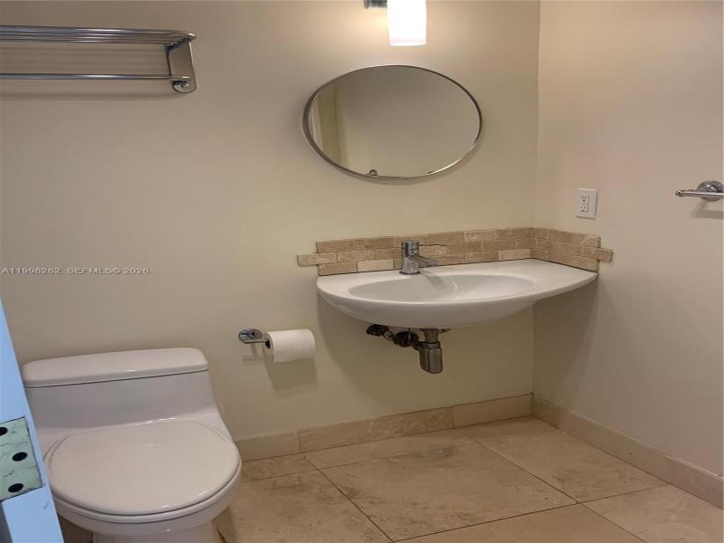 Comprar apartamento en Commodore Club East 512