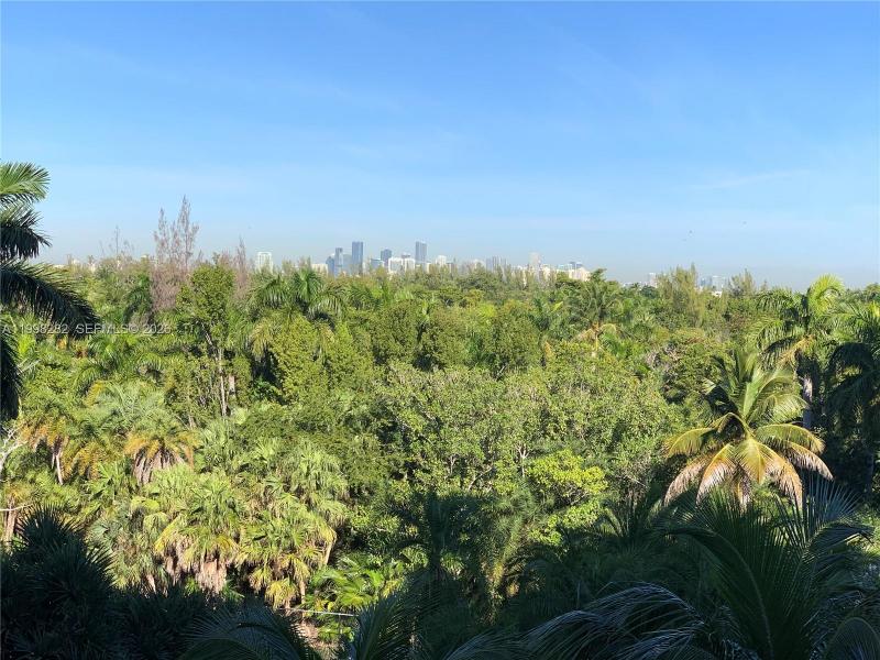 Comprar apartamento en Commodore Club East 512