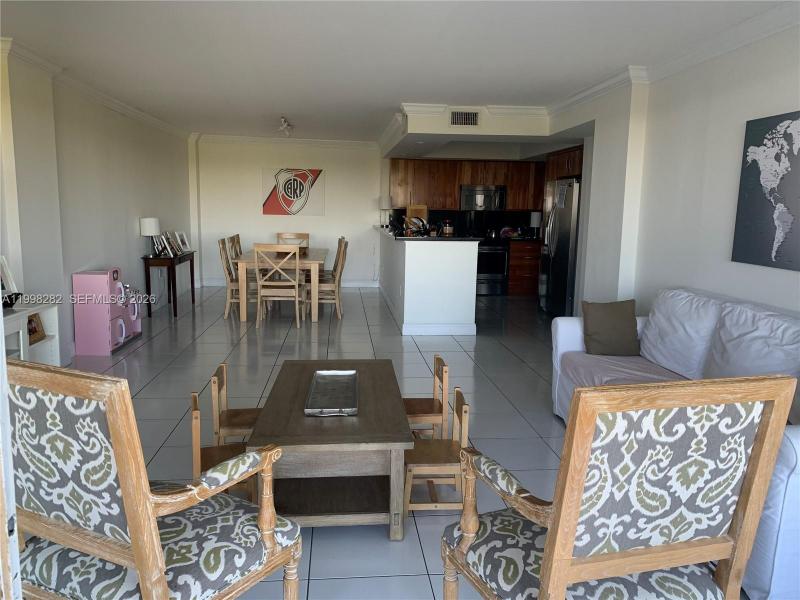 Comprar apartamento en Commodore Club East 512