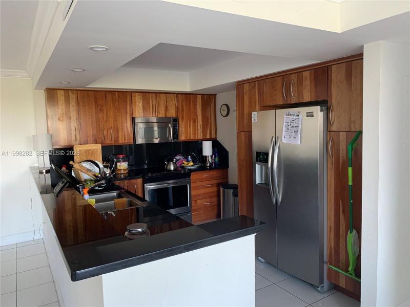 Comprar apartamento en Commodore Club East 512