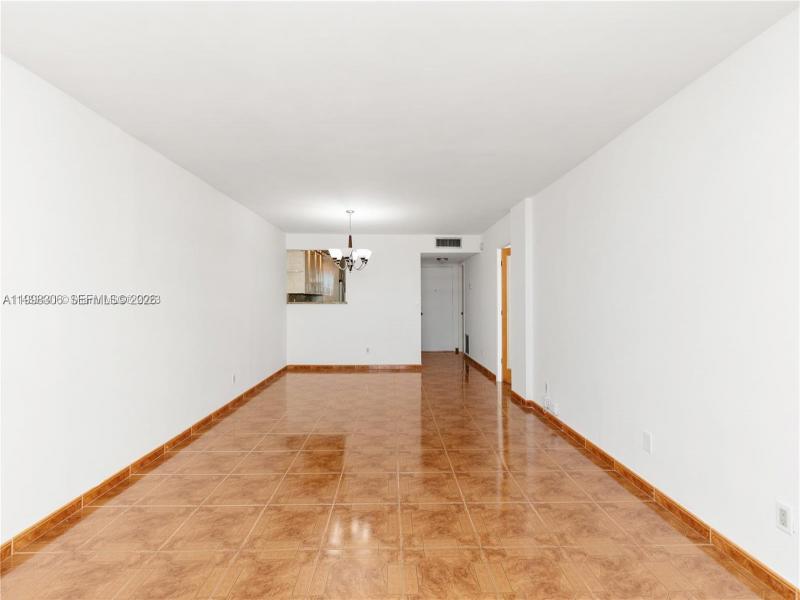 Condo for sale at Plaza Towers South 1103