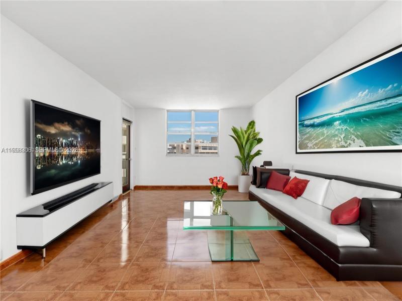 Plaza Towers South Apt #1103