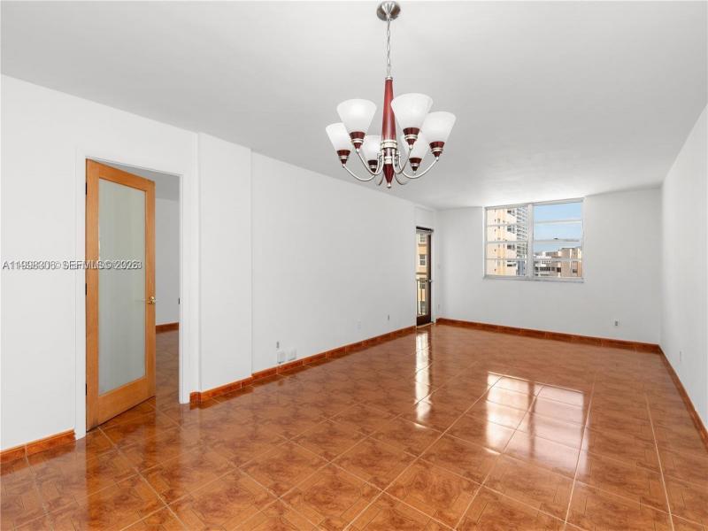 Condo for sale at Plaza Towers South 1103