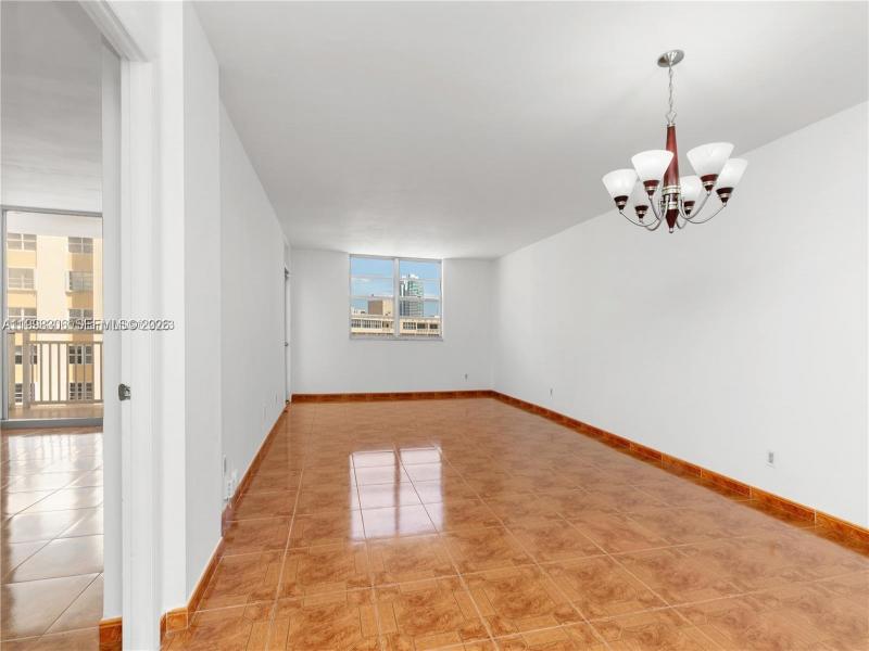Condo for sale at Plaza Towers South 1103