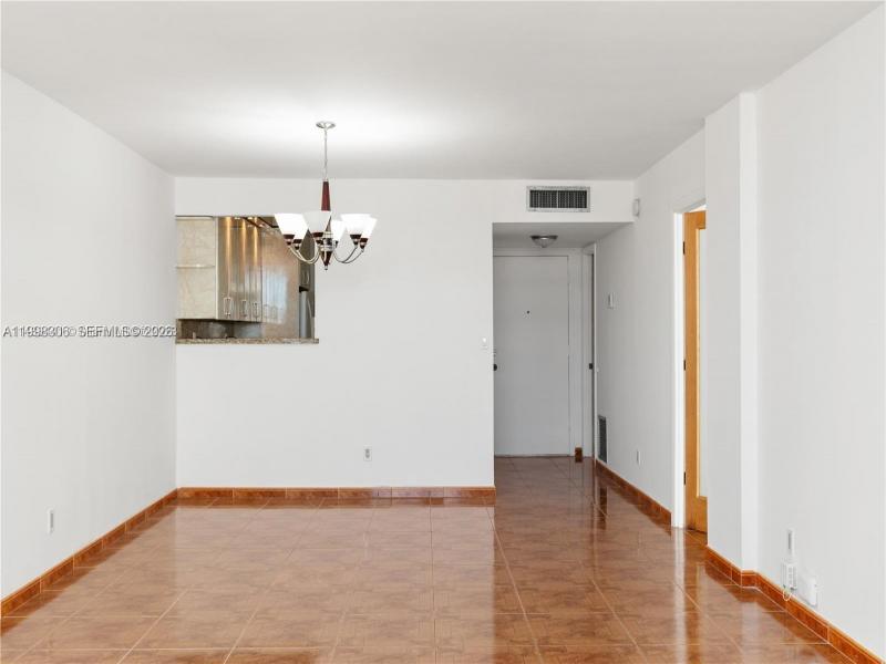 Condo for sale at Plaza Towers South 1103