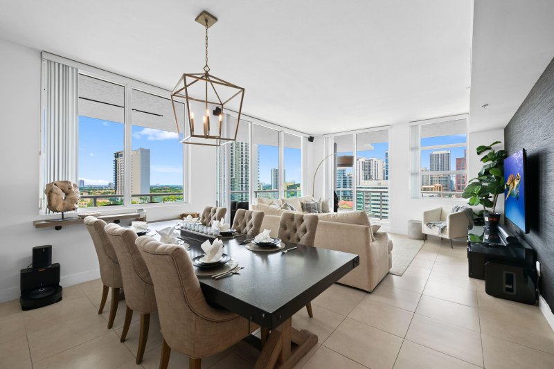 Condo for sale at Strada 315 1506