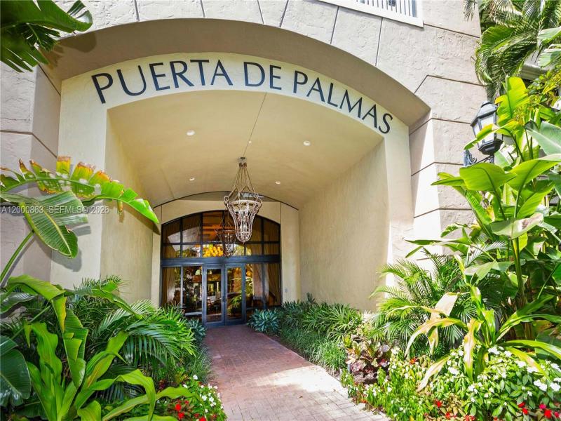 Puerta De Palmas Apt #PH01