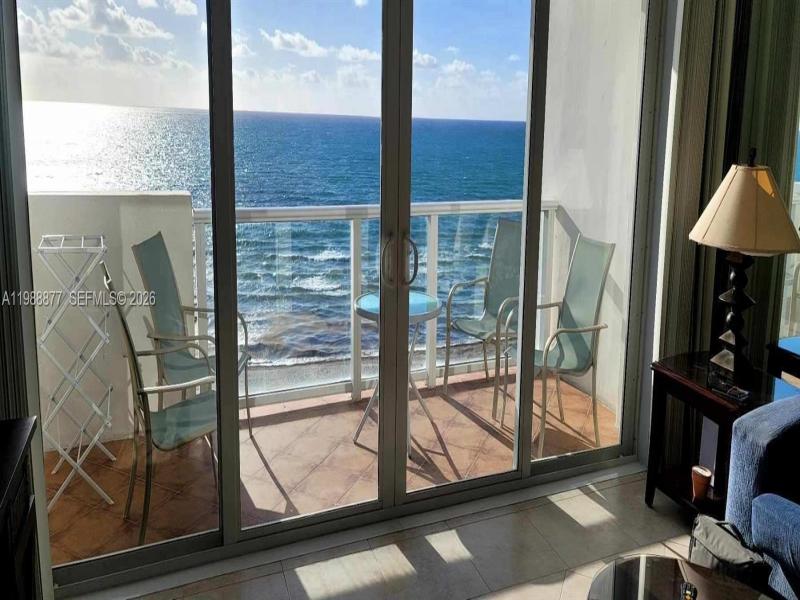 Condo for sale at Pavilion 1110