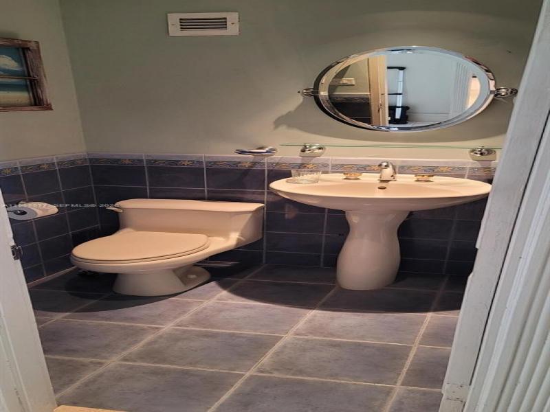 Condo for sale at Pavilion 1110