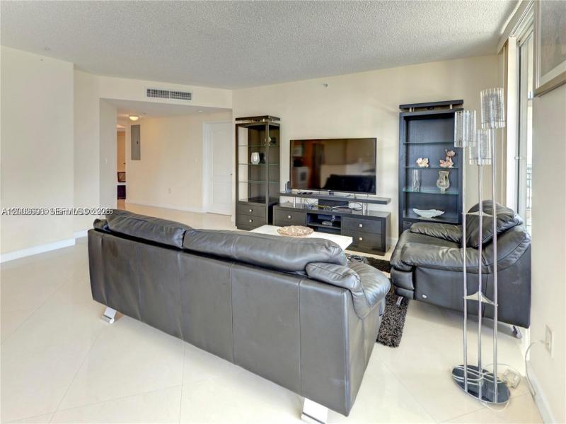 Comprar apartamento en King David 902