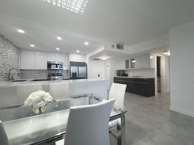 Condo for sale at Hallmark of Hollywood 1710