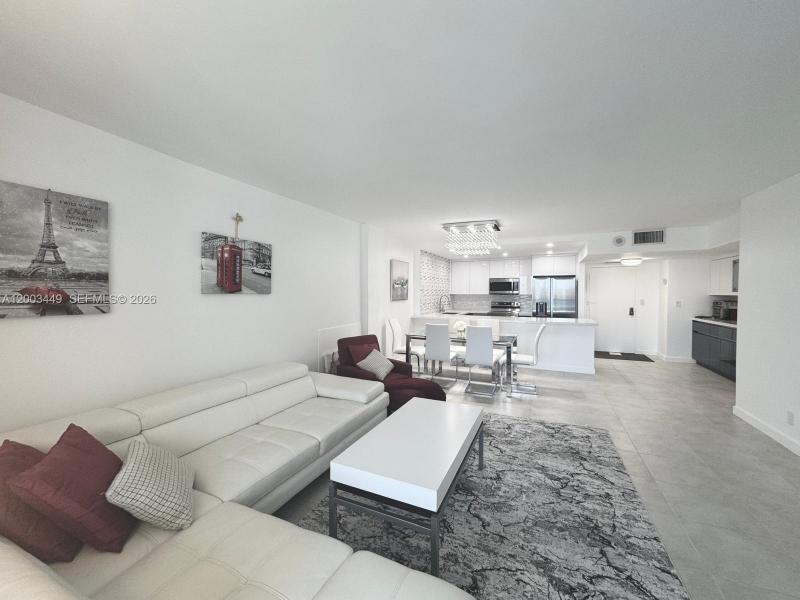 Condo for sale at Hallmark of Hollywood 1710