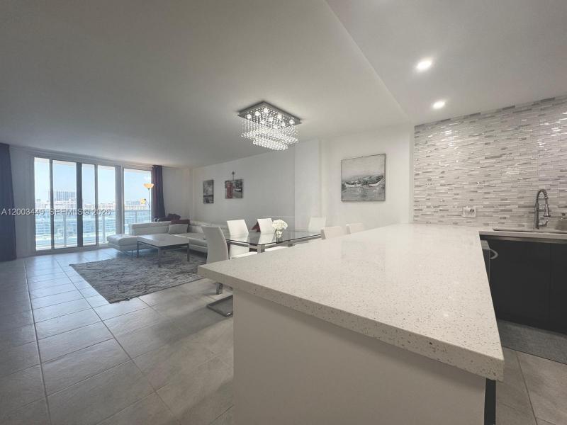 Condo for sale at Hallmark of Hollywood 1710