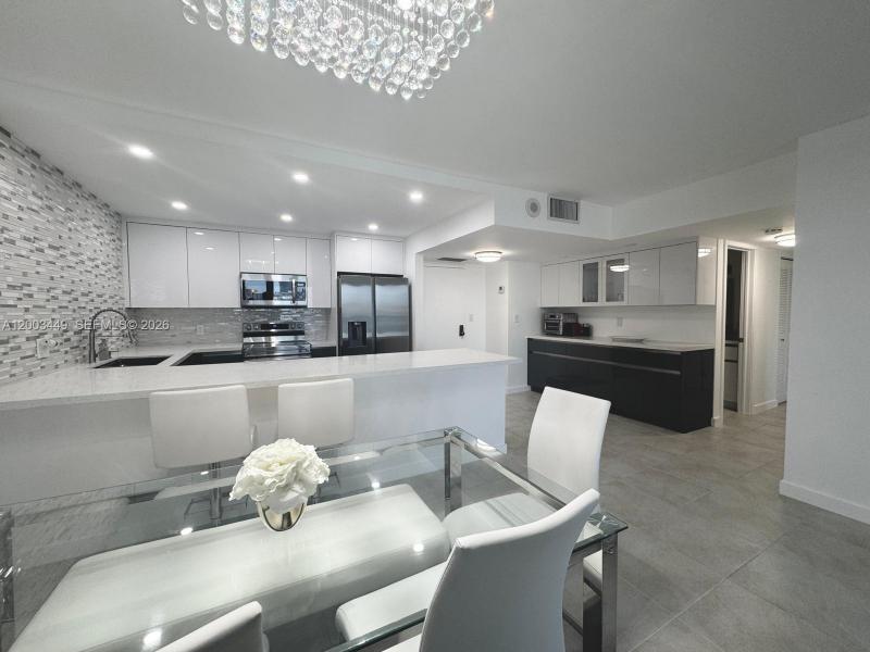 Condo for sale at Hallmark of Hollywood 1710
