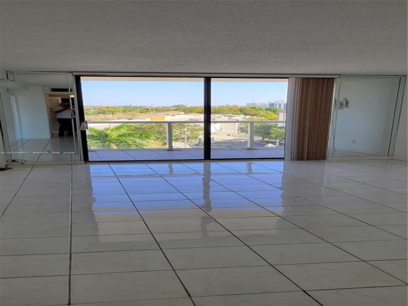 Sailboat Cay Apt #511