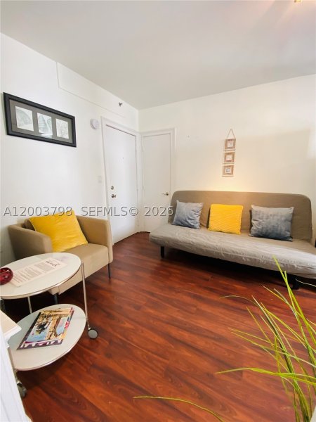 Comprar apartamento en Ocean Walk on South Beach 228