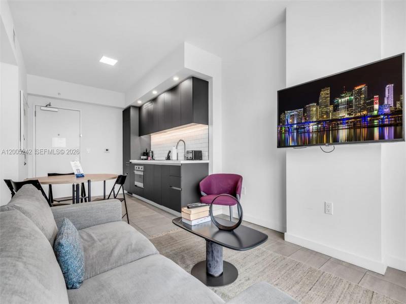Property photo # 8