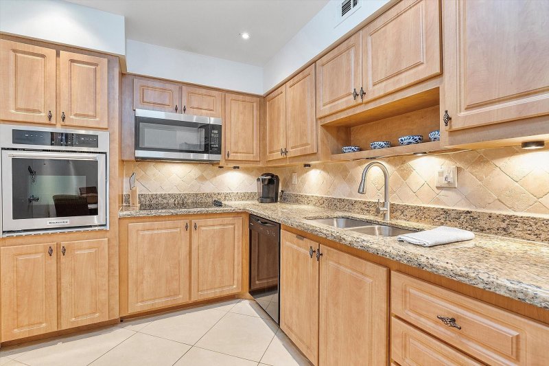 Condo for sale at Galt Towers 10j