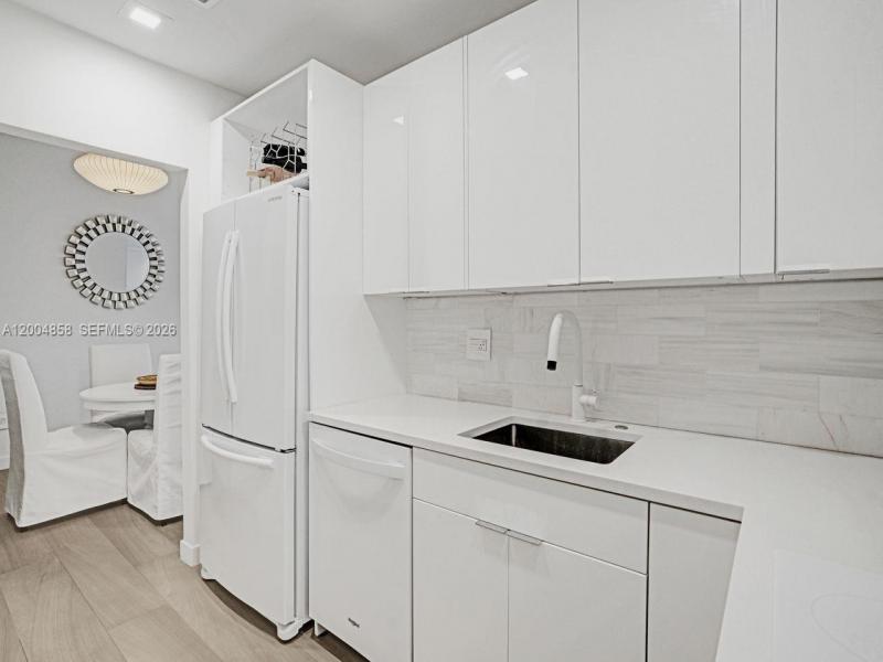 Comprar apartamento en Gables Plaza 103