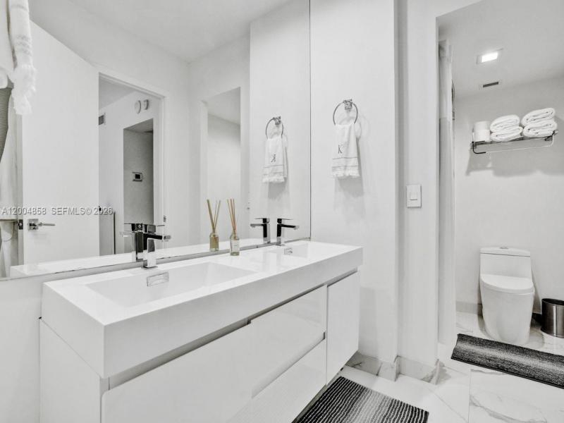 Comprar apartamento en Gables Plaza 103