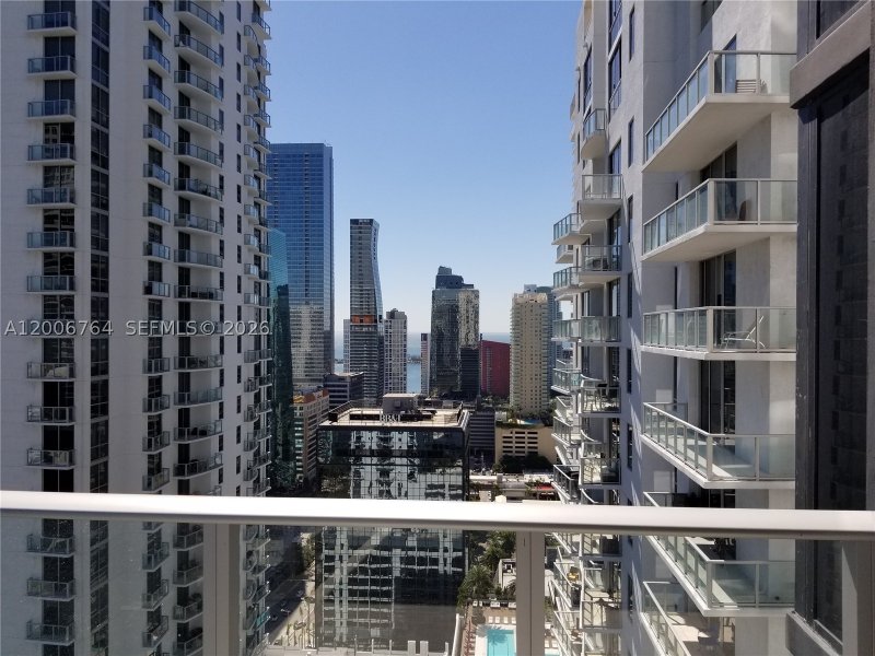 Apartment for rent at 1010 Brickell 3205