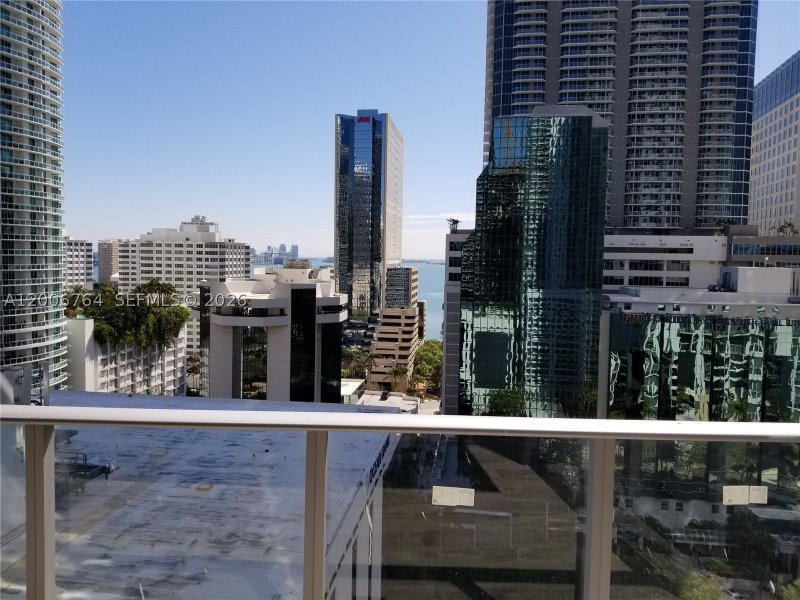 Apartment for rent at 1010 Brickell 3205