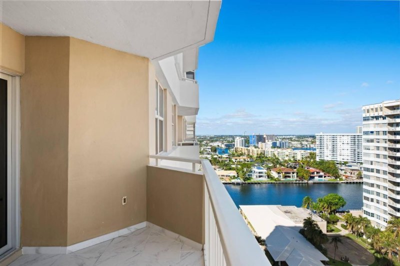 Condo for sale at The Hemispheres 16b