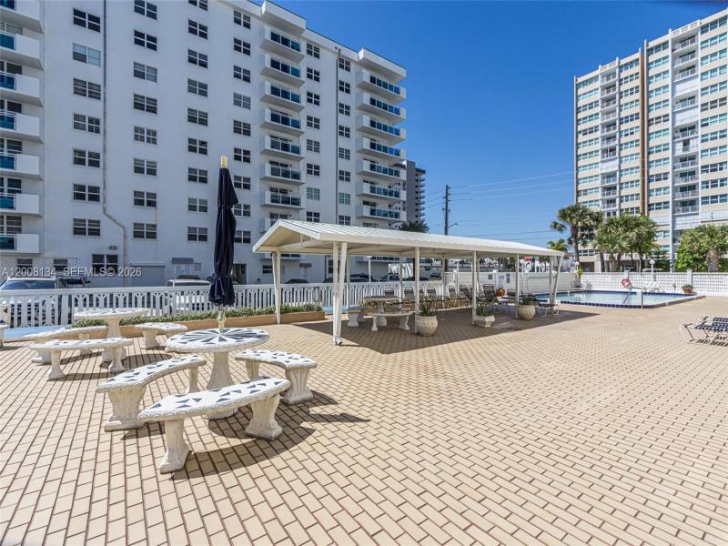 Condo for sale at Cambridge Towers 305