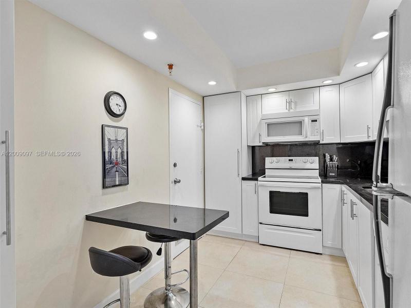 Comprar apartamento en Coastal Towers 229